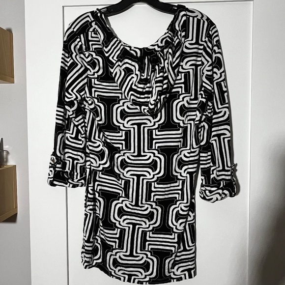 Macbeth Collection hooded tunic with pockets - small - Picture 2 of 6